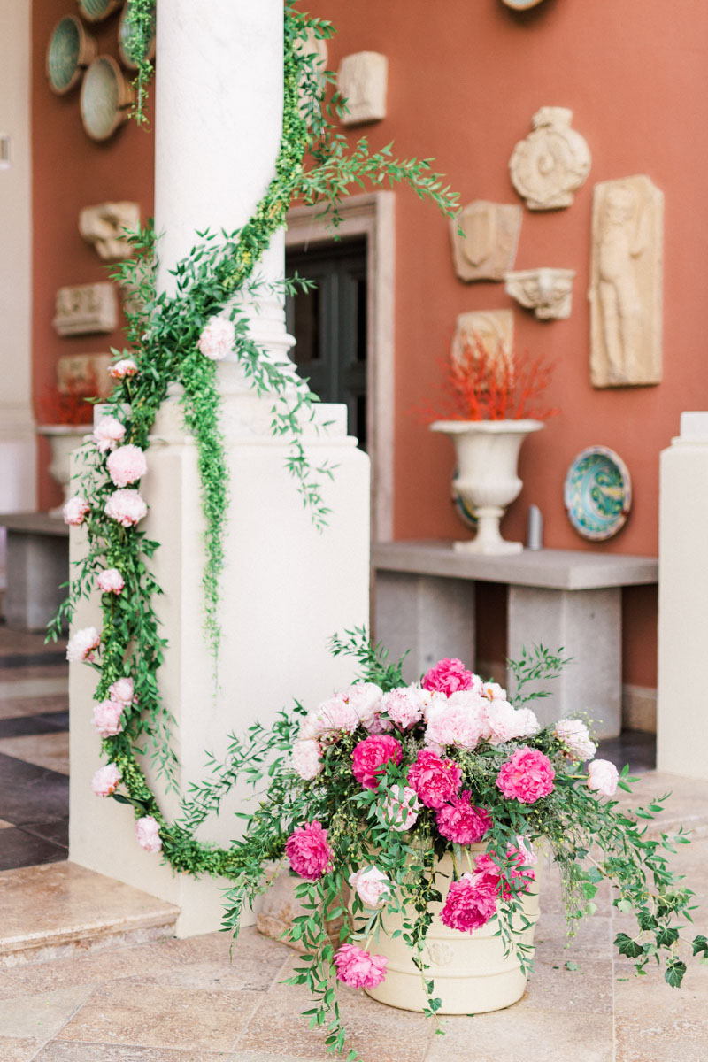 Flower decoration wedding reception Anantara Villa Padierna
